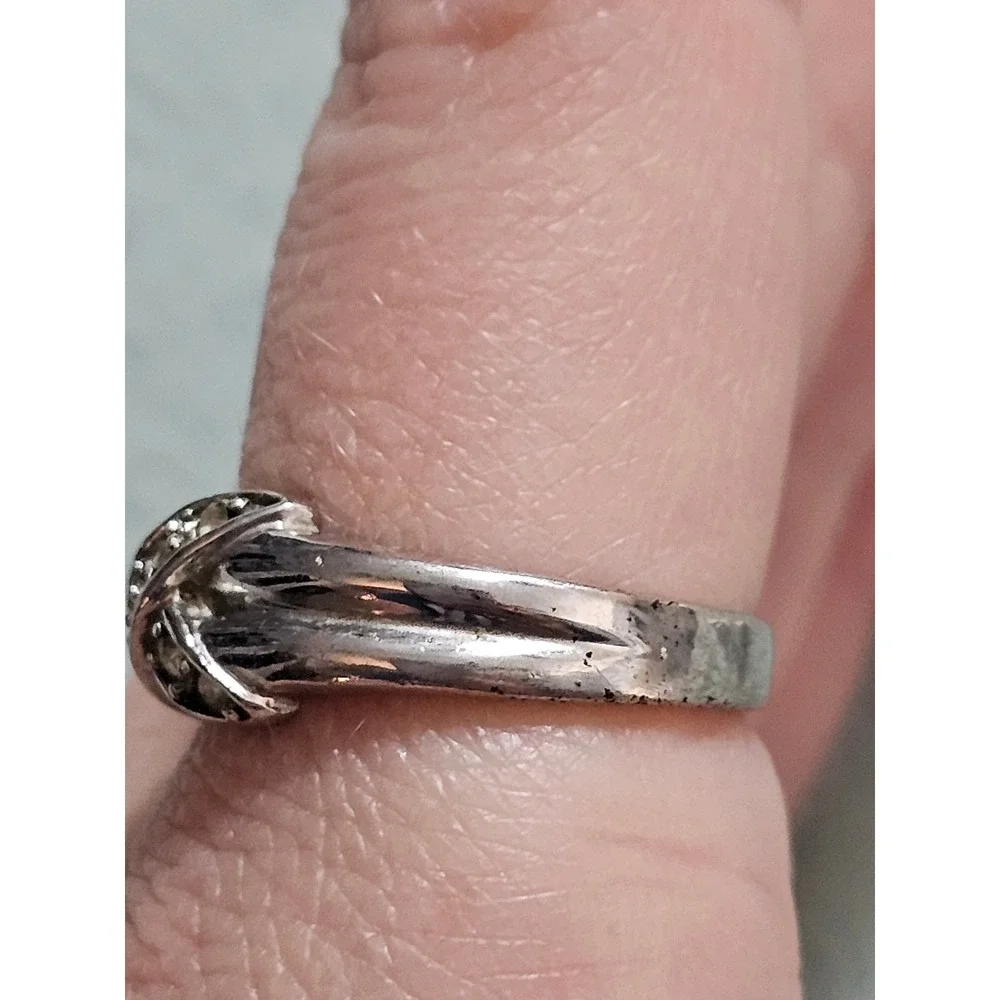 Vintage Silver Tone Rhinestone Crisscross X Bypass Ring Size 7.75